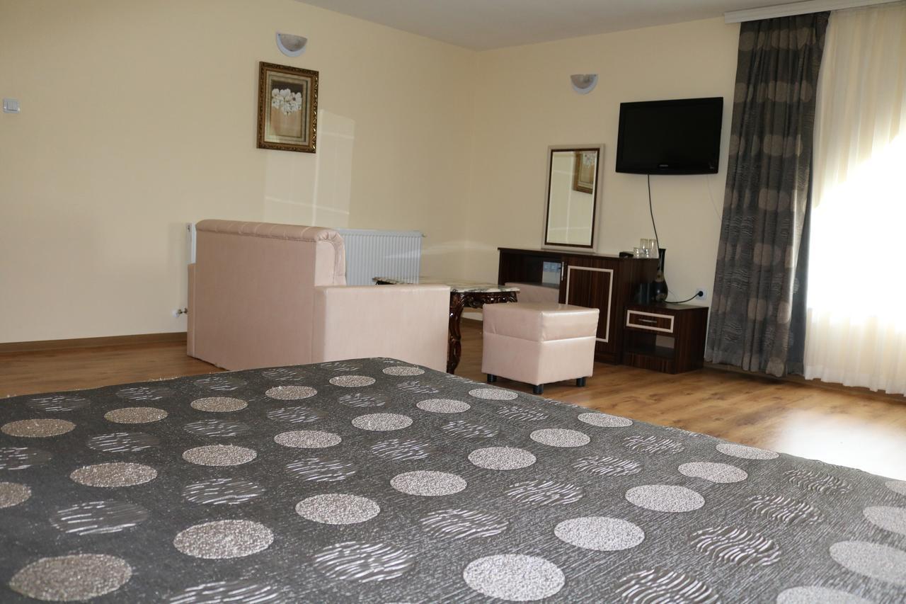 Kŭrdzhali Hotel Arda מראה חיצוני תמונה